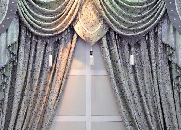 Curtain Rods Installation
